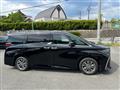 2023 Toyota Alphard Hybrid
