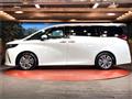 2023 Toyota Alphard Hybrid