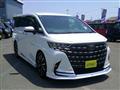 2023 Toyota Alphard Hybrid