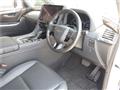 2023 Toyota Alphard Hybrid