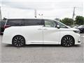 2023 Toyota Alphard Hybrid