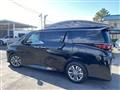 2024 Toyota Alphard Hybrid