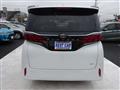 2024 Toyota Alphard Hybrid