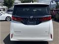 2024 Toyota Alphard Hybrid