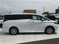 2025 Toyota Alphard Hybrid