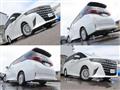 2025 Toyota Alphard Hybrid