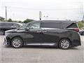 2025 Toyota Alphard Hybrid