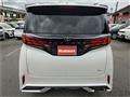 2025 Toyota Alphard Hybrid
