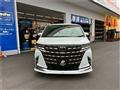2025 Toyota Alphard Hybrid
