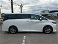 2025 Toyota Alphard Hybrid
