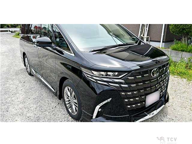 2026 Toyota Alphard Hybrid
