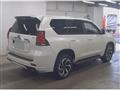 2022 Toyota Land Cruiser Prado