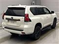 2022 Toyota Land Cruiser Prado