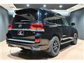 2017 Toyota Land Cruiser