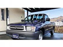 2003 Toyota Hilux