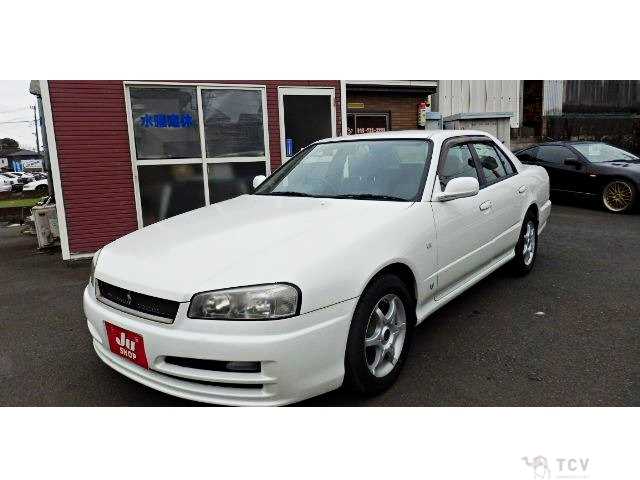 2000 Nissan Skyline