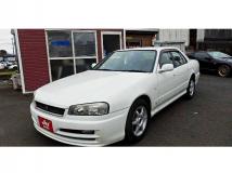 2000 Nissan Skyline