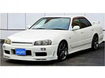 2000 Nissan Skyline