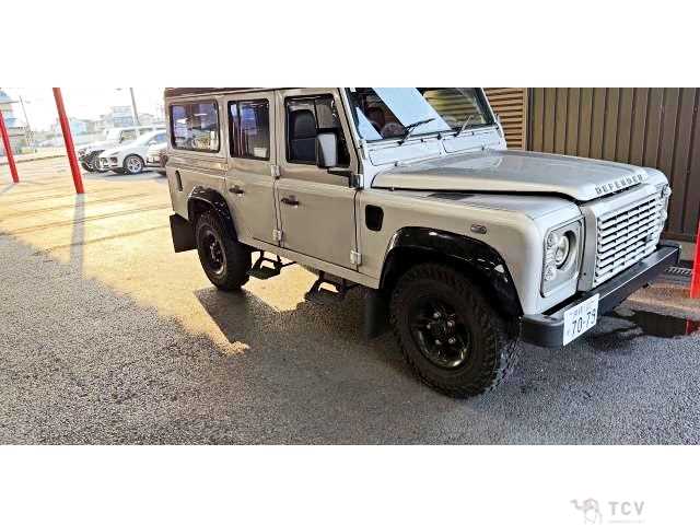 2004 Land Rover Defender