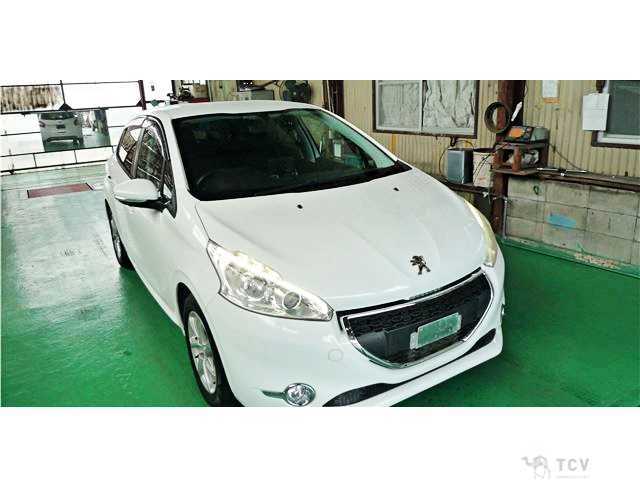 2015 Peugeot 208