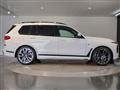 2023 BMW X7