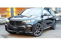 2022 BMW X7
