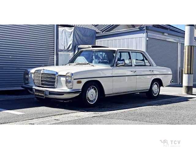 1975 Mercedes-Benz E-Class