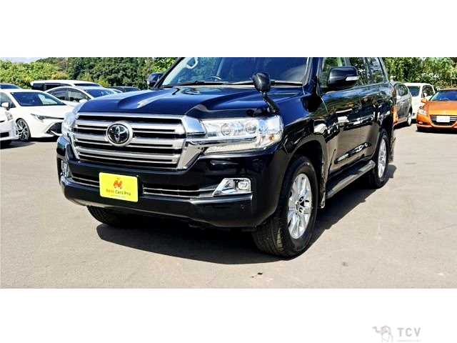 2018 Toyota Land Cruiser