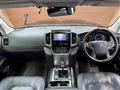 2018 Toyota Land Cruiser