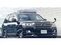 2017 Toyota Land Cruiser
