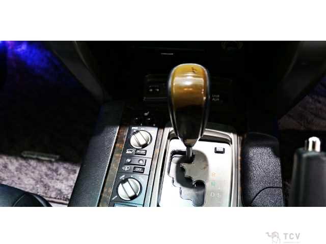 2011 Toyota Land Cruiser