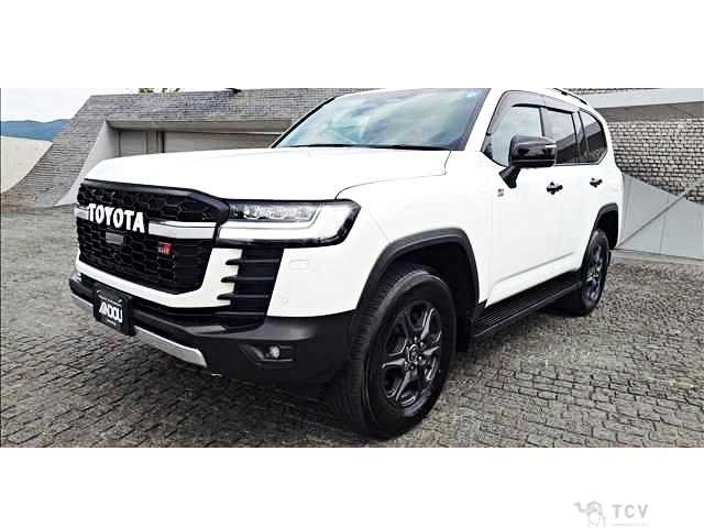 2025 Toyota Land Cruiser