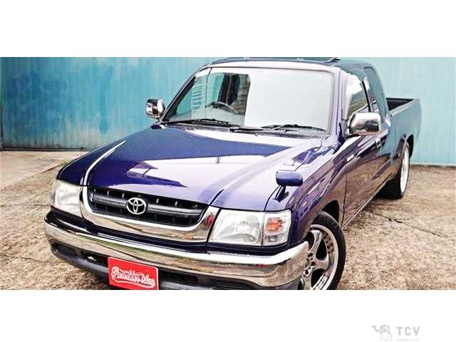 2003 Toyota Hilux