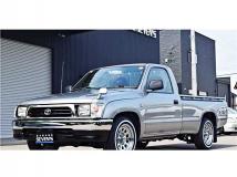 2003 Toyota Hilux