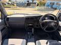 2003 Toyota Hilux