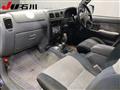2002 Toyota Hilux