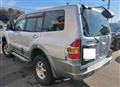 2000 Mitsubishi Pajero