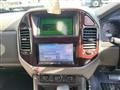 2000 Mitsubishi Pajero