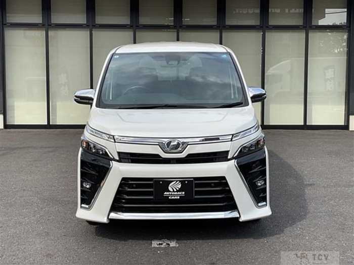 2020 Toyota Voxy
