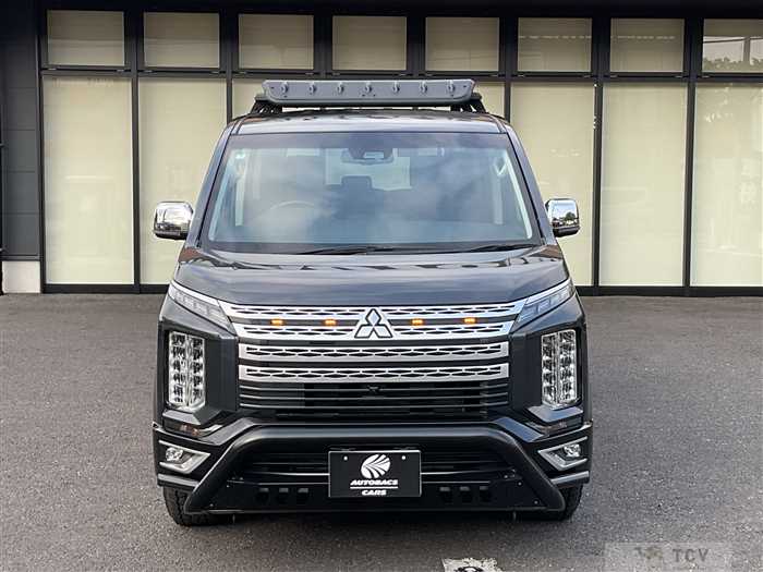 2023 Mitsubishi Delica D5