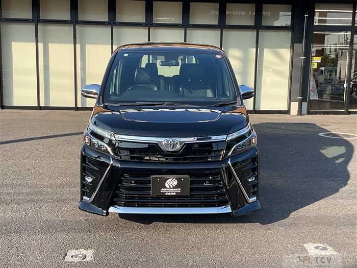 2020 Toyota Voxy