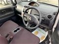 2010 Mitsubishi Toppo