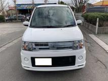 2010 Mitsubishi Toppo