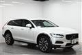 2022 Volvo Cross Country