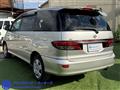 2004 Toyota Estima