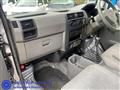 2007 Mitsubishi Minicab Van