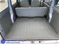 2007 Mitsubishi Minicab Van