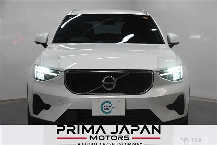 2023 Volvo XC40