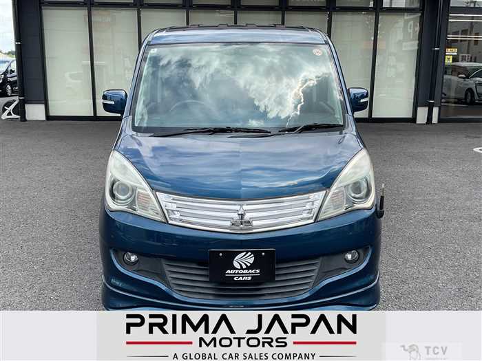 2012 Mitsubishi Delica D2