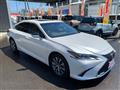 2019 Lexus ES